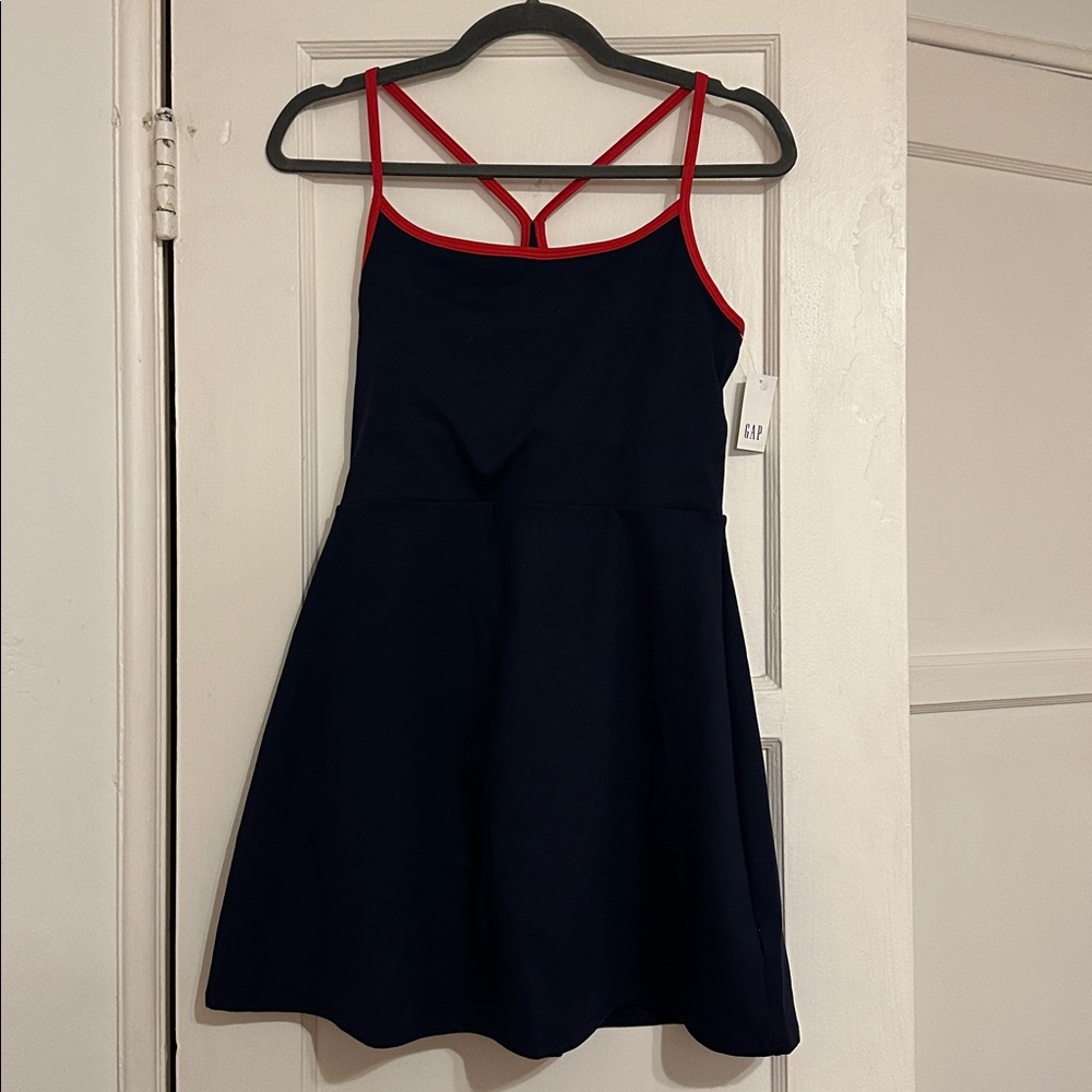 GapFit Power Exercise Dress - Picture 3 of 3